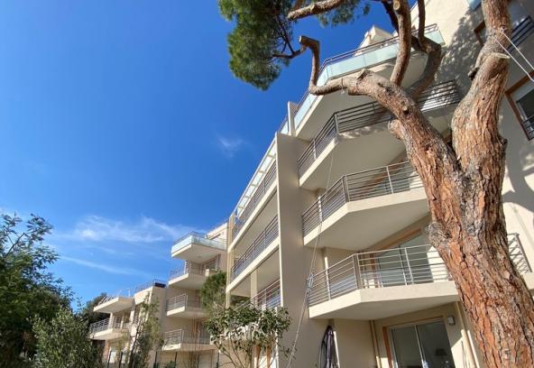 RÉSIDENCE VAL D'AZUR